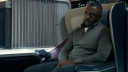 Idris Elba in eerste trailer loeispannende serie 'Hijack'