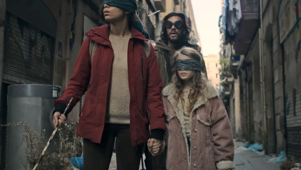 Netflix geeft huiveringwekkende trailer voor horror-sequel 'Bird Box Barcelona'
