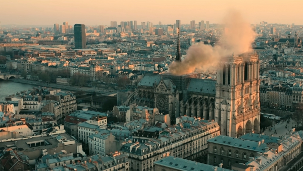 Heftige Netflix-serie toont verwoesting Notre-Dame