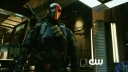 Stoere foto's van slechterik Deathstroke in 'Arrow'