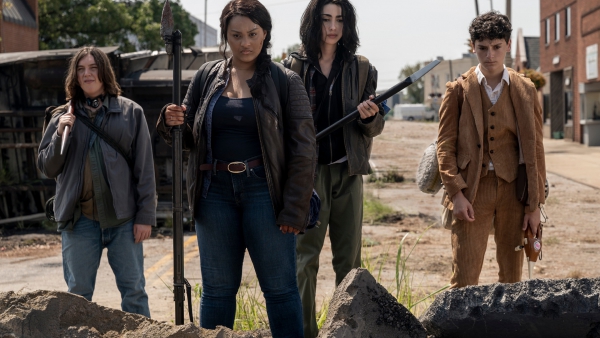 Nu op Prime Video: Het laatste seizoen van 'The Walking Dead: World Beyond'! Nu op Prime Video: Het laatste seizoen van 'The Walking Dead: World Beyond'!