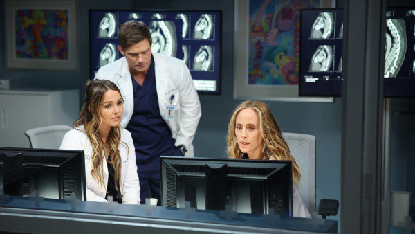 Bekendste gezicht keert toch terug in nieuw seizoen 'Grey's Anatomy'