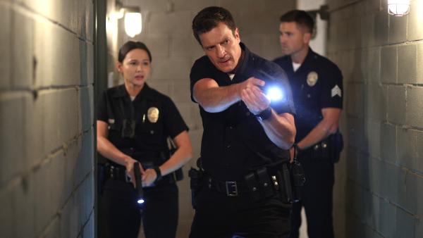 Verborgen adrenaline op Netflix: 4 spectaculaire actieseries die je wellicht gemist hebt