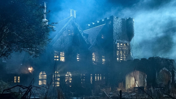 Volledige trailer Netflix-serie 'The Haunting of Hill House'!