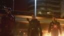 The Atom vliegt in onthullende trailer 'The Flash'