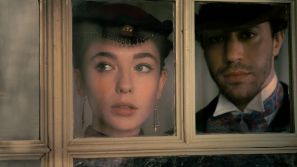 Eigenwijze en kleurrijke detectiveserie met 88% op Rotten Tomatoes wil je niet missen: "heerlijk gedreven"