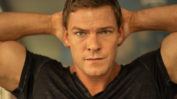 Alan Ritchson is nu de beul uit 'Reacher', daarvoor speelde hij opvallende rollen in superheldenseries