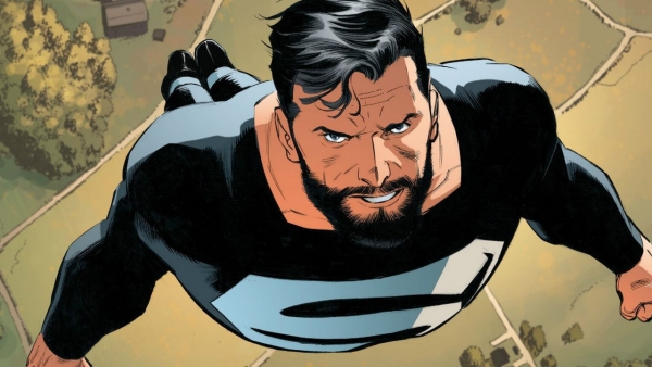 Zwartgekostuumde Superman in Arrowverse