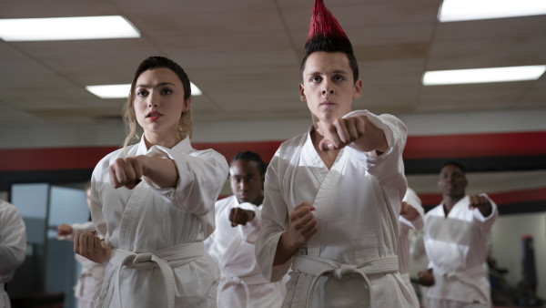 De motivatie van de grote 'Cobra Kai'-schurk kan teruggeleid worden naar één makkelijk te vergeten scène