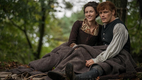 Officiële trailer 'Outlander' seizoen 5 nu online!