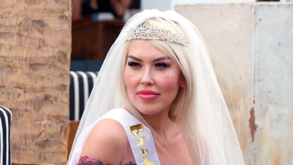 Mierzoete en kleffe realityserie komt in HBO Max Top 10 binnen op uitzonderlijk hoge plaats Mierzoete en kleffe realityserie komt in HBO Max Top 10 binnen op uitzonderlijk hoge plaats