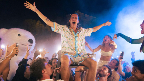 Netflix slaat compleet op hol, serie over groepje loterijwinaars dat boel op stelten zet, knalt direct top 10 in