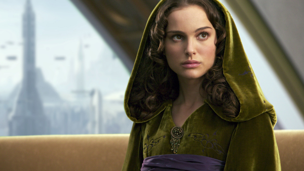 Natalie Portman als lugubere Padmé in 'Star Wars'? Volgens deze Reddit-theorie wel