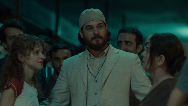 Netflix-serie 'Kübra' seizoen 2: God blijkt een AI Netflix-serie 'Kübra' seizoen 2: God blijkt een AI