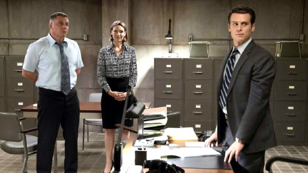 Deze huiveringwekkende Netflix-serie werd gecanceld, maar de hoofdrolspeler komt met hoopvol nieuws Deze huiveringwekkende Netflix-serie werd gecanceld, maar de hoofdrolspeler komt met hoopvol nieuws