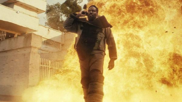 Donderdag zet Netflix de boel in de fik met het volledige eerste seizoen van de potentieel keigave serie 'Man on Fire'