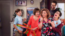 Deze serie gebaseerd op populaire jaren 80-serie is dik de moeite waard: 99% op Rotten Tomatoes Deze serie gebaseerd op populaire jaren 80-serie is dik de moeite waard: 99% op Rotten Tomatoes
