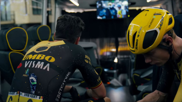 Prime Video-serie 'All-In: The Trilogy': een traktatie voor de wielerfanaat Prime Video-serie 'All-In: The Trilogy': een traktatie voor de wielerfanaat