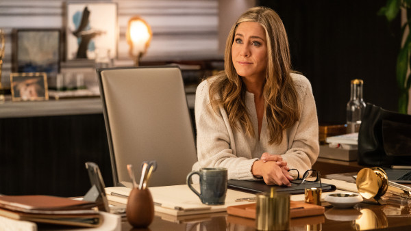 Incident bij villa Jennifer Aniston; man ramt hek en wordt opgepakt door politie Incident bij villa Jennifer Aniston; man ramt hek en wordt opgepakt door politie