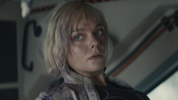 Wil je meer zien van 'Predator: Badlands'-ster Elle Fanning? Kijk naar deze historische komedieserie