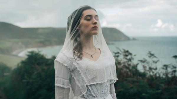 HBO Max start vandaag met verraderlijke miniserie met slechts 6 afleveringen, deze bingewatch je zo weg