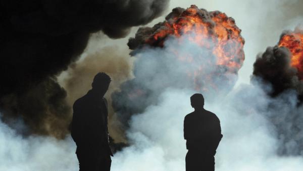 10 jaar hebben we gewacht: eindelijk is er de eerste trailer voor nu al unieke terugkeer van ‘The Night Manager’