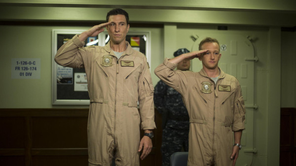 Zet deze serie op HBO Max niet aan: grappig bedoelde oorlogsserie slaat de plank mis Zet deze serie op HBO Max niet aan: grappig bedoelde oorlogsserie slaat de plank mis