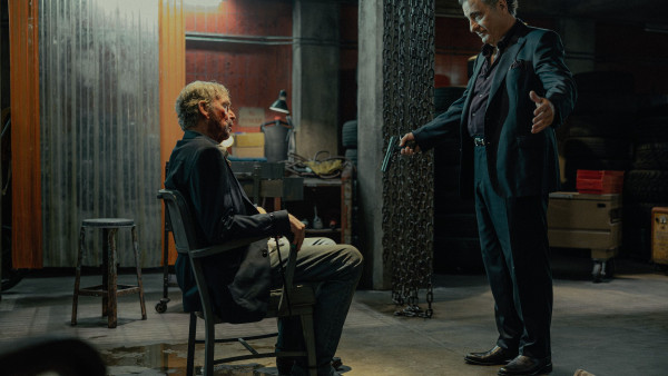 Eerste wapenfeit van 'Landman' seizoen 2 zet de druk er flink op