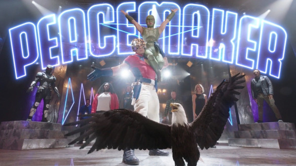 Bijna niet te overtreffen, maar seizoen 2 van 'Peacemaker' grijpt je al in de eerste minuten