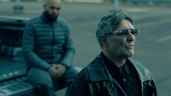 Het derde seizoen van Nederlands grootste misdaadserie van dit moment met een magistrale 7,7 op IMDb scoort gelijk knalhard op Videoland