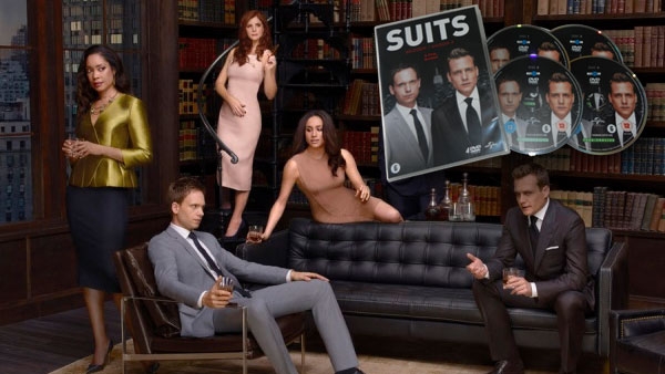 Tv-serie op Dvd: Suits (seizoen 4)