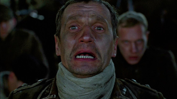 Een van beste oorlogsfilms was 40 jaar geleden controversieel, exclusief op HBO Max en gelijk in de top tien en 'Jurassic World: Rebirth' verslaat 2 grote fantasyfilms