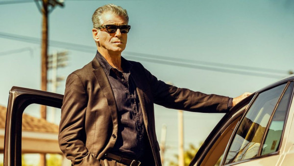 Prima thriller met Pierce Brosnan als gangster maakt indruk en staat in de top 10 van Prime Video Prima thriller met Pierce Brosnan als gangster maakt indruk en staat in de top 10 van Prime Video