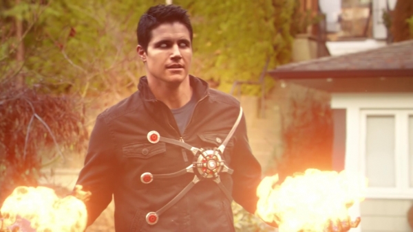 Robbie Amell als 'Deathstorm' in 'The Flash'