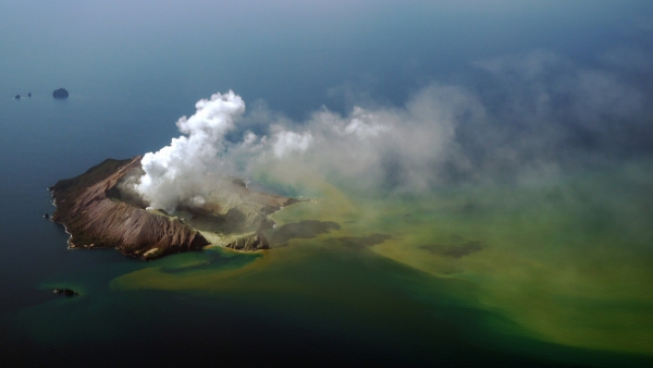Explosieve 'The Volcano: Rescue from Whakaari' overspoelt Netflix wereldwijd