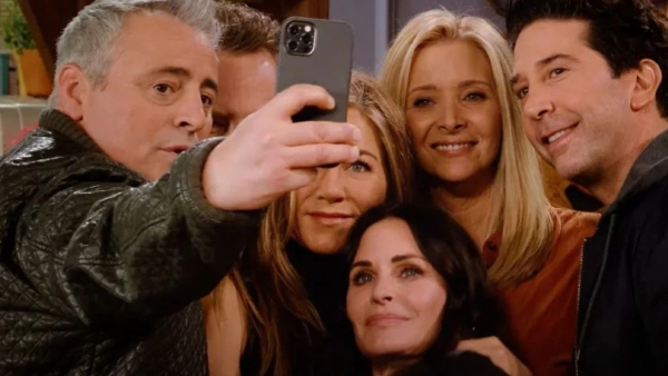 'Friends'-actrice verandert na jaren discussie eindelijk van mening over een belangrijk punt van de serie