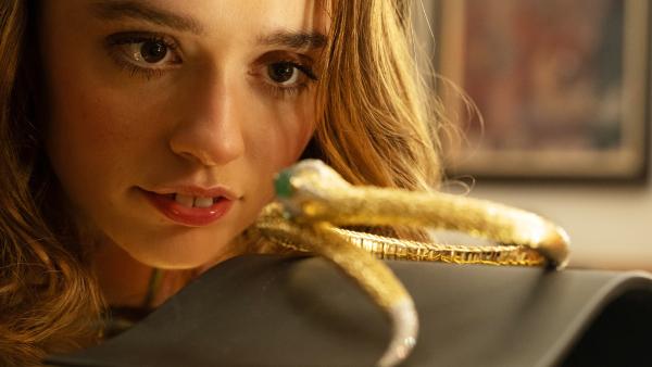 Parodie op 'The White Lotus' deed Aimee Lou Wood denken aan pestkoppen uit haar jeugd