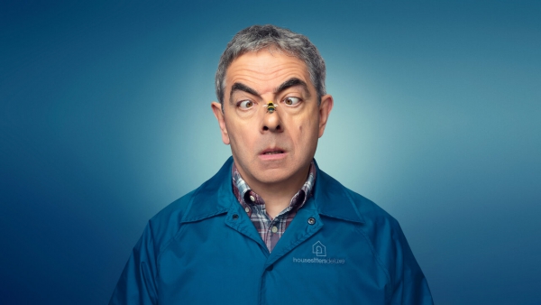 Nieuwe bizarre teaser van nieuwe Netflix-serie 'Man vs. Bee' met Rowan Atkinson Nieuwe bizarre teaser van nieuwe Netflix-serie 'Man vs. Bee' met Rowan Atkinson