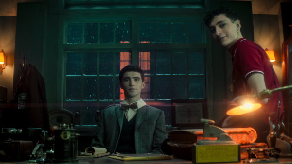 De 'Sandman'-serie 'Dead Boy Detectives' komt met twee unieke speurneuzen De 'Sandman'-serie 'Dead Boy Detectives' komt met twee unieke speurneuzen