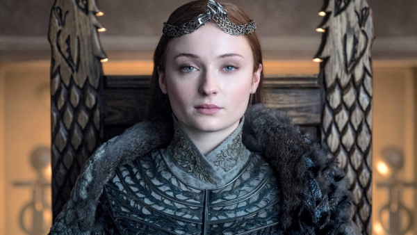 Sophie Turner koopt troon uit 'Game of Thrones'