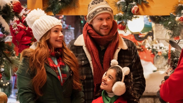 Netflix dropt mierzoete trailer 'Falling for Christmas' met Lindsay Lohan