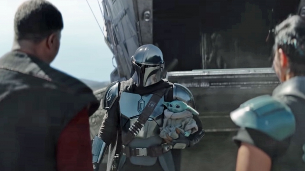 Mando en Darksaber op nieuwe poster 'Mandalorian'