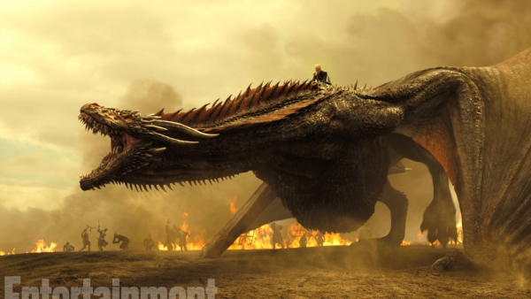 Gigantische draak op foto's Game of Thrones