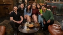 Hillary Duff is terug op foto's uit 'How I Met Your Father' seizoen 2