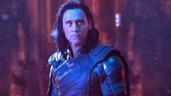 Tom Hiddleston valt hard op zijn gezicht tijdens stuntvoorbereiding 'Loki'-serie