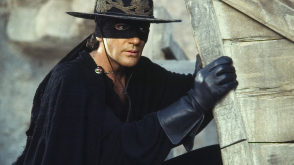 Gemaskerde held 'Zorro' na twintig jaar terug