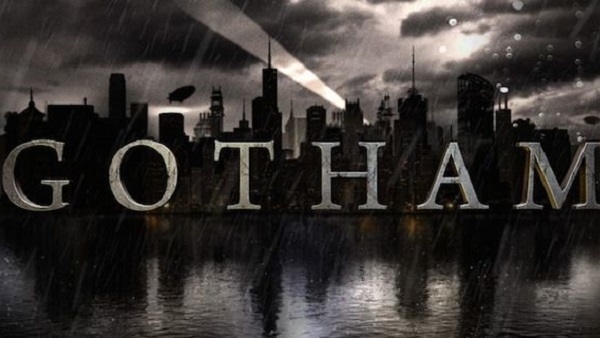 Harvey Dent en Hugo Strange in Gotham
