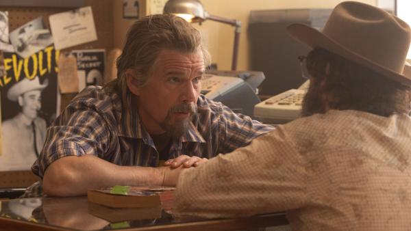 Dit icoon keert na 40 jaar terug naar televisie; toegevoegd aan cast van misdaadkomedie met Ethan Hawke