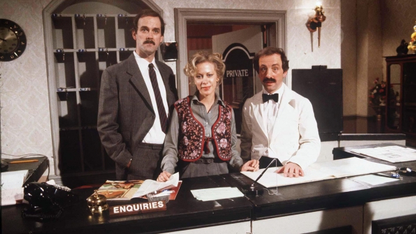 'Fawlty Towers' komt terug met nieuwe afleveringen