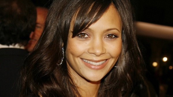 Thandie Newton tekent voor HBO's 'Westworld'